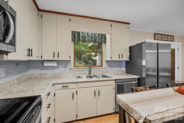 3048 Pine Cove Road, Old Fort, NC 28762