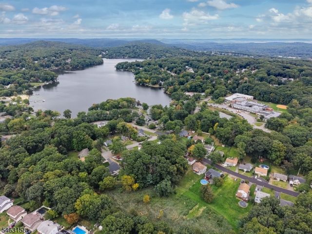 7 Ute Pl, Rockaway Twp., NJ 07866