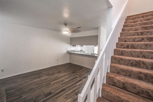 1034 Mckinley Street B, Benbrook, TX 76126