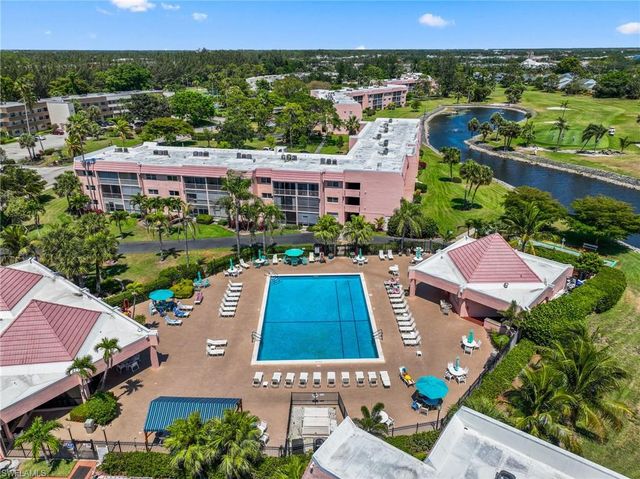 200 Forest Lakes BLVD # 111, Naples, FL 34105