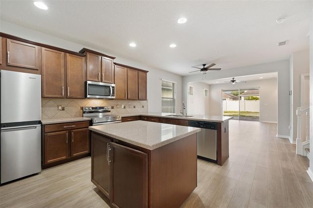 7525 AZALEA COVE CIRCLE, Orlando, FL 32807