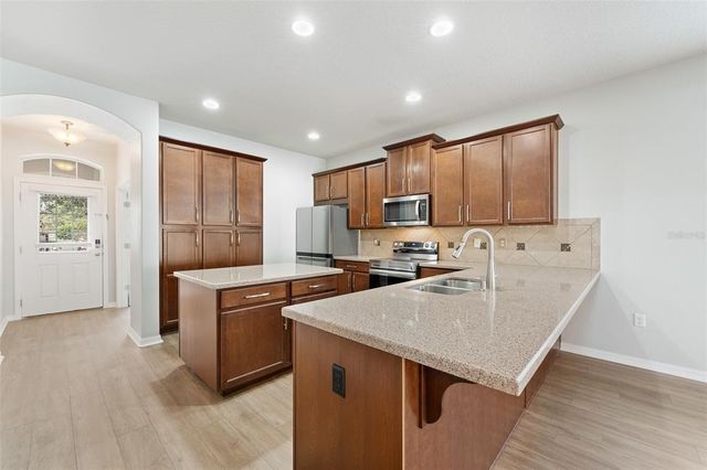 7525 AZALEA COVE CIRCLE, Orlando, FL 32807