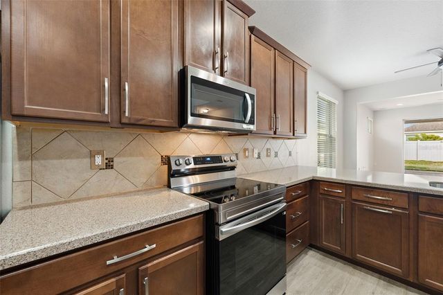 7525 AZALEA COVE CIRCLE, Orlando, FL 32807