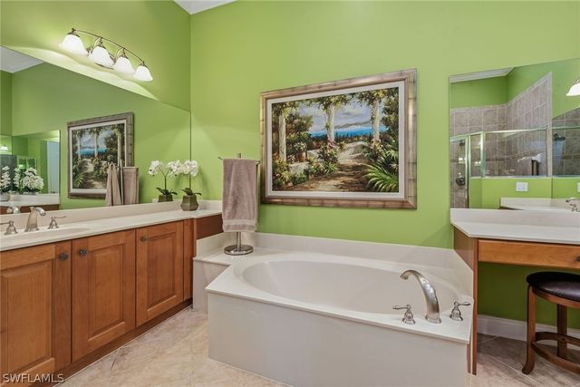 9288 Grassi WAY 201, Naples, FL 34114