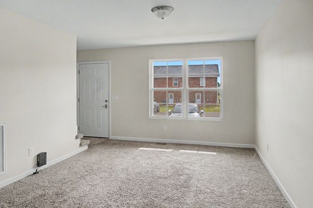 907 Freeman St Apt H, Lafayette, TN 37083