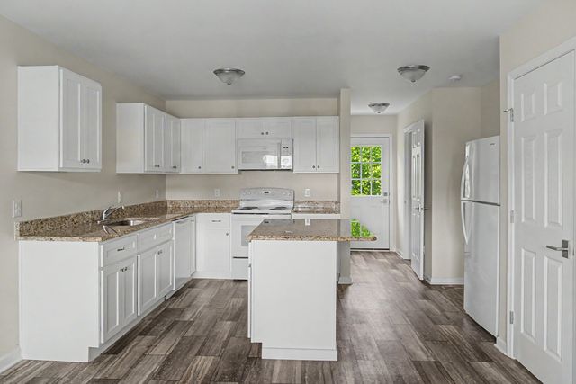 907 Freeman St Apt H, Lafayette, TN 37083