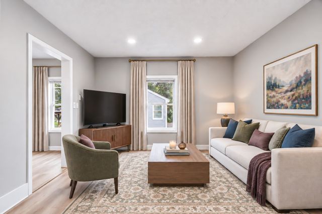 23 Pinehurst Ave, Billerica, MA 01821