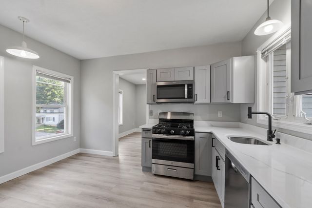 23 Pinehurst Ave, Billerica, MA 01821