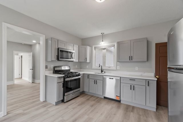 23 Pinehurst Ave, Billerica, MA 01821