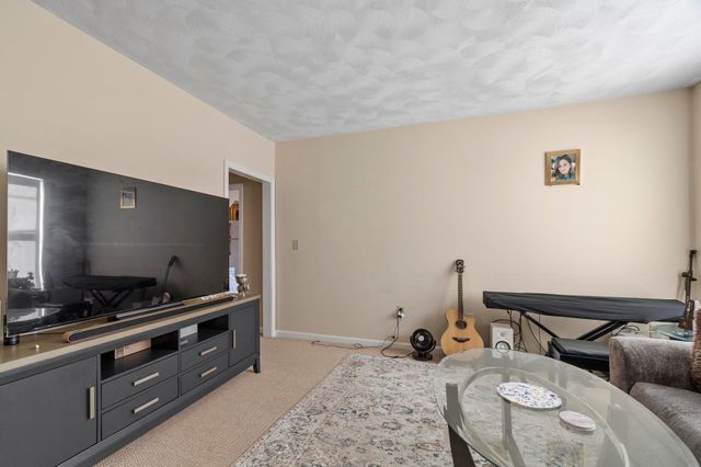 23 Pinehurst Ave, Billerica, MA 01821