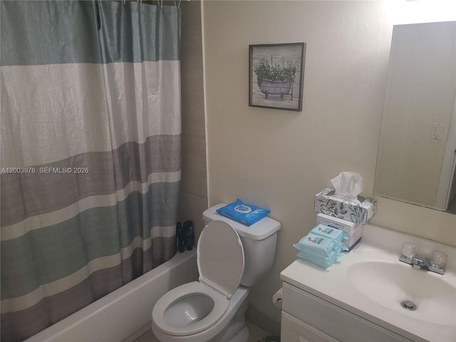 9405 W Flagler St D308, Miami, FL 33174