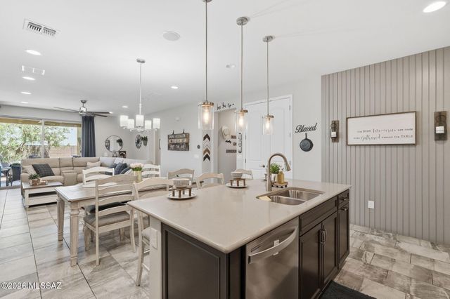 10253 E Lone Cactus Trail, Tucson, AZ 85747
