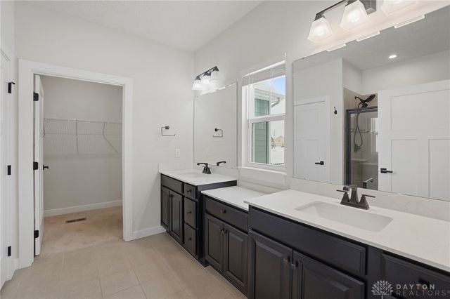 1137 Red Maple Drive, Troy, OH 45373