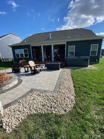 1137 Red Maple Drive, Troy, OH 45373