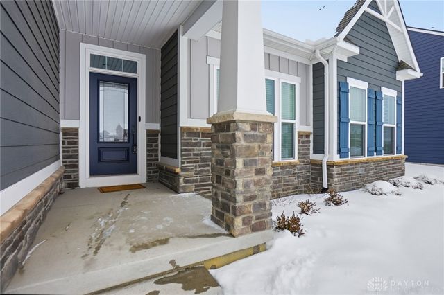 1137 Red Maple Drive, Troy, OH 45373