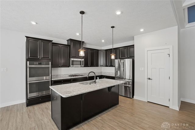 1137 Red Maple Drive, Troy, OH 45373