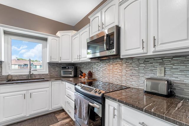 1755 E Tiara Pines St, Derby, KS 67037