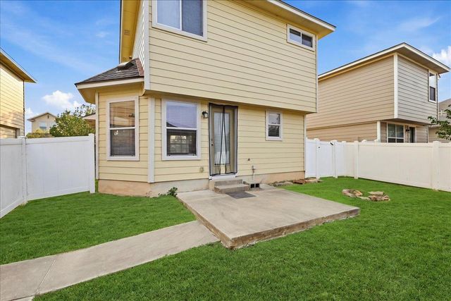 17909 Kenai Fjords DR 1, Pflugerville, TX 78660