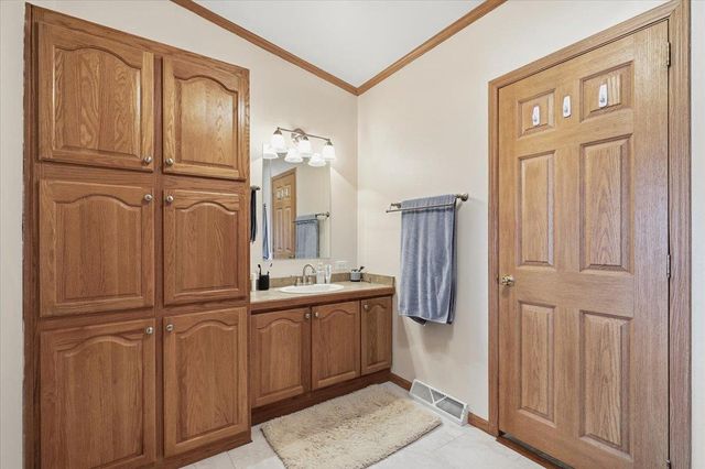N5025 Meadowlark Circle, Monticello, WI 53570
