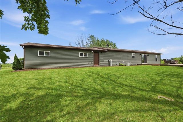 N5025 Meadowlark Circle, Monticello, WI 53570