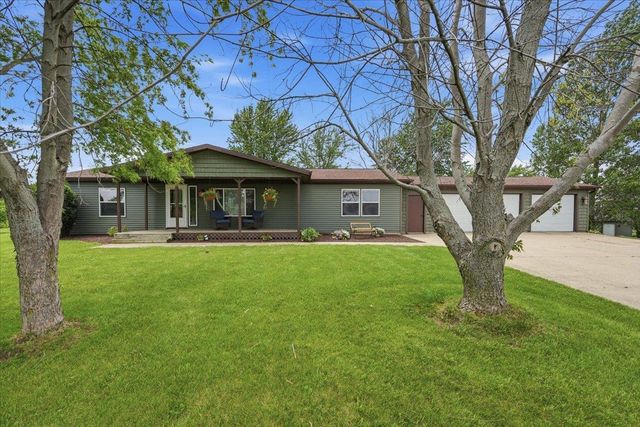 N5025 Meadowlark Circle, Monticello, WI 53570