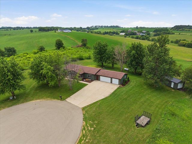 N5025 Meadowlark Circle, Monticello, WI 53570