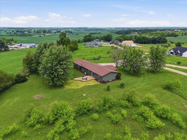 N5025 Meadowlark Circle, Monticello, WI 53570