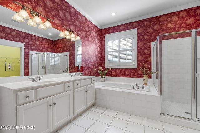 8405 Broecker Blvd, Louisville, KY 40241