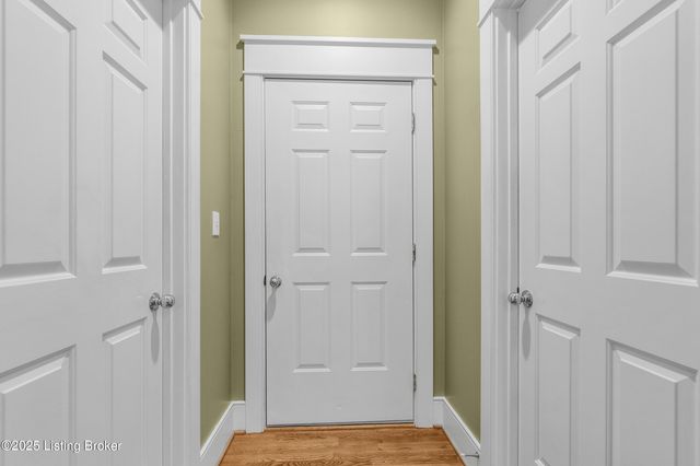 8405 Broecker Blvd, Louisville, KY 40241