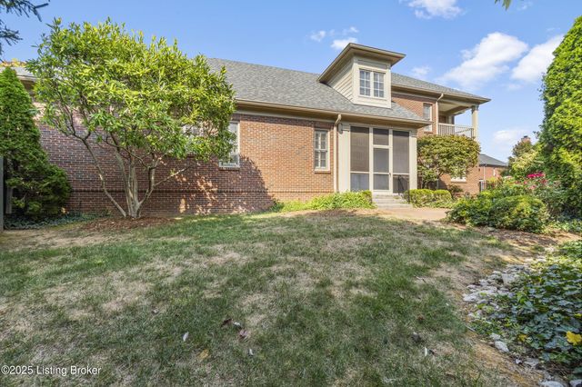 8405 Broecker Blvd, Louisville, KY 40241