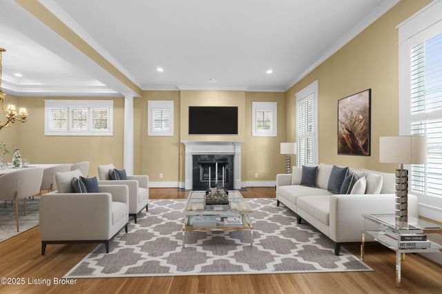 8405 Broecker Blvd, Louisville, KY 40241