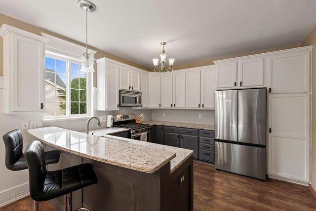 622 Hickory Hollow ROAD, Waterford, WI 53185