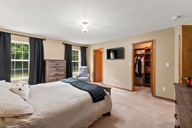 622 Hickory Hollow ROAD, Waterford, WI 53185