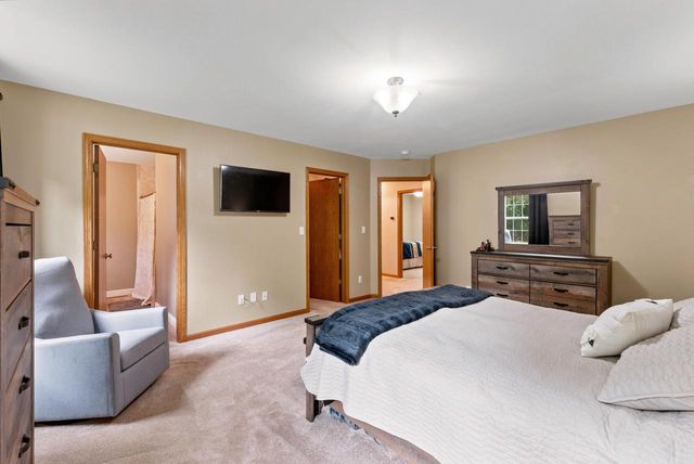 622 Hickory Hollow ROAD, Waterford, WI 53185