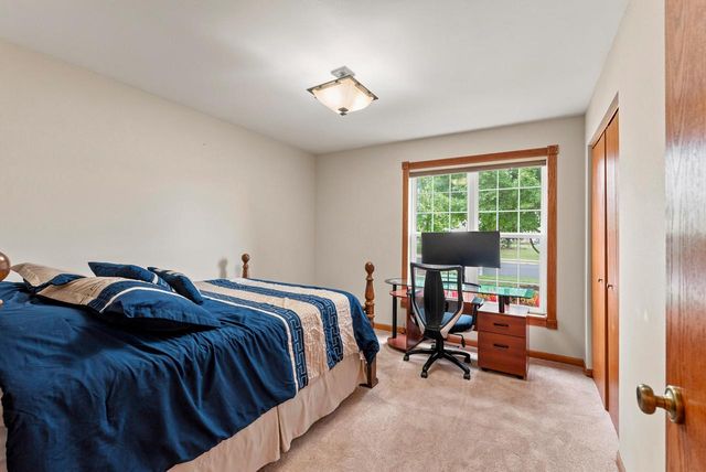 622 Hickory Hollow ROAD, Waterford, WI 53185