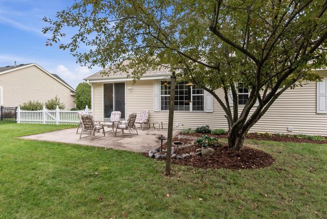 622 Hickory Hollow ROAD, Waterford, WI 53185