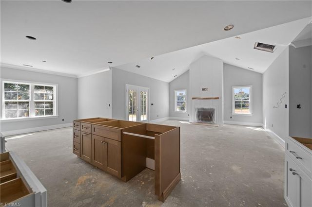 212 Avian Lane, Winston-salem, NC 27127