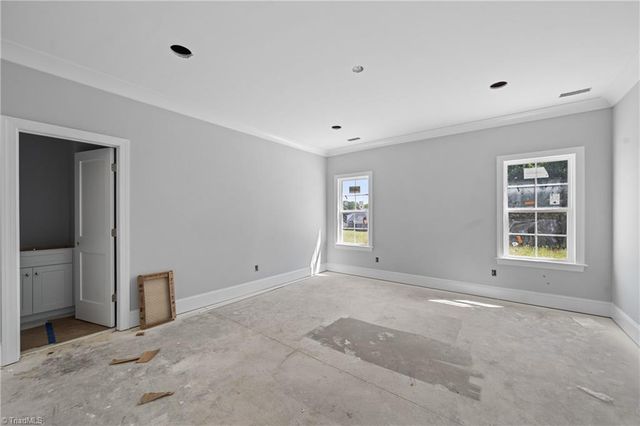 212 Avian Lane, Winston-salem, NC 27127