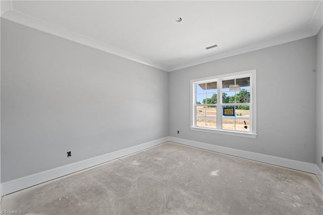 212 Avian Lane, Winston-salem, NC 27127