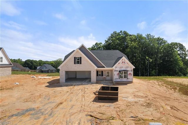 212 Avian Lane, Winston-salem, NC 27127