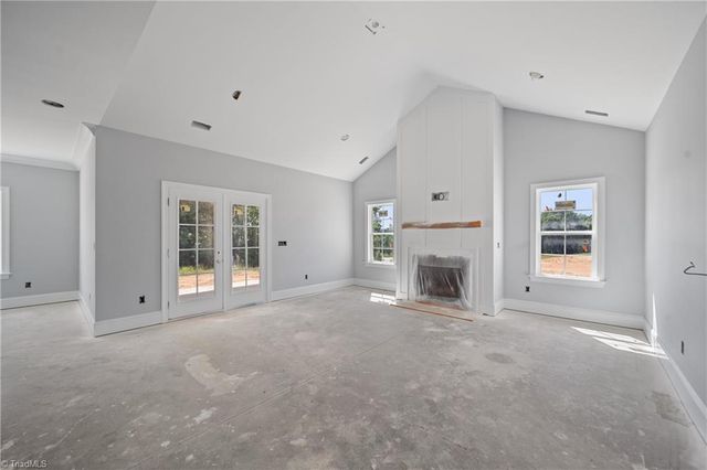 212 Avian Lane, Winston-salem, NC 27127