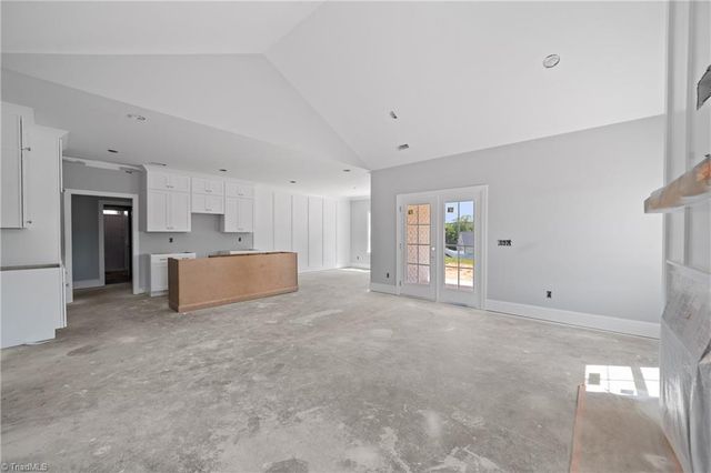 212 Avian Lane, Winston-salem, NC 27127