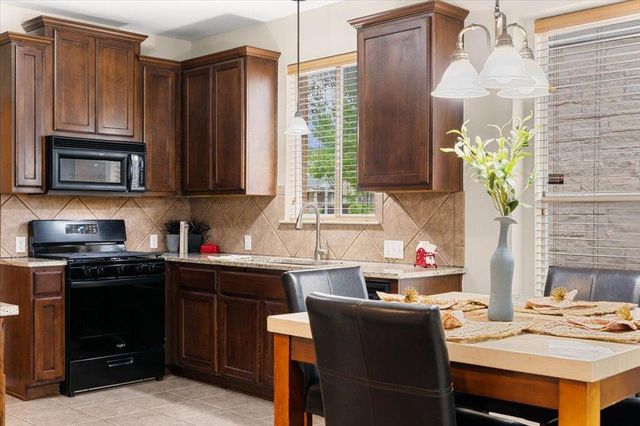 3113 Aquila CT, Round Rock, TX 78681