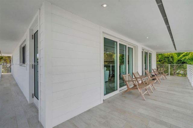 165 Ocean Dr, Tavernier, FL 33070