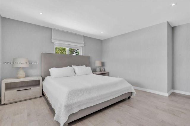 165 Ocean Dr, Tavernier, FL 33070