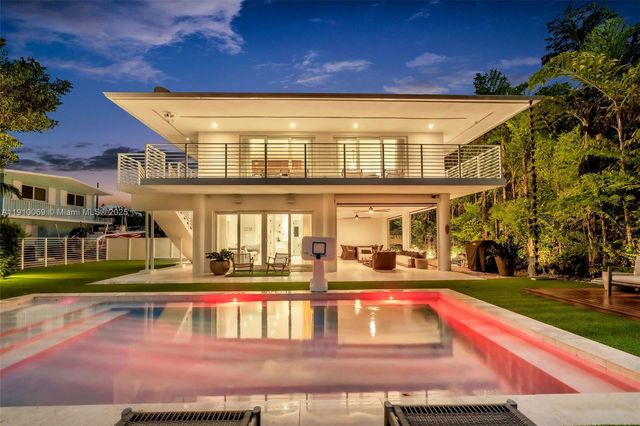 165 Ocean Dr, Tavernier, FL 33070