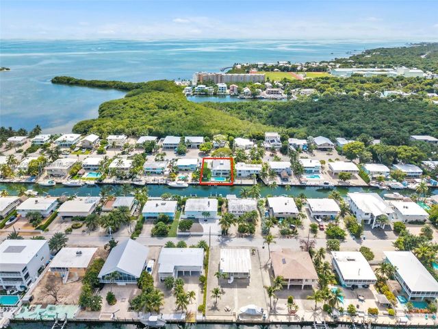 165 Ocean Dr, Tavernier, FL 33070