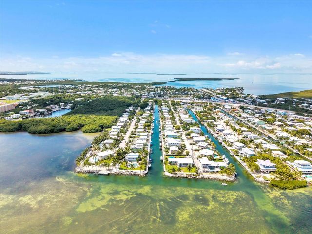 165 Ocean Dr, Tavernier, FL 33070