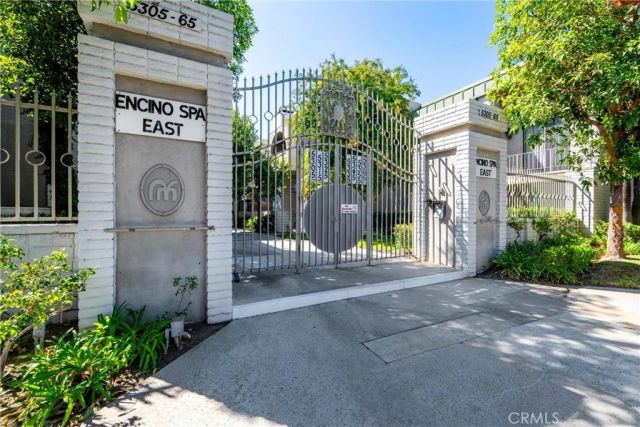 5335 White Oak Avenue A, Encino, CA 91316
