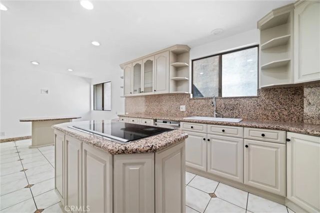 5335 White Oak Avenue A, Encino, CA 91316